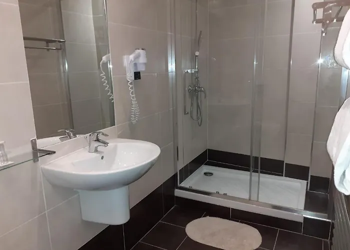 Grand De L'europe 2* Paryż