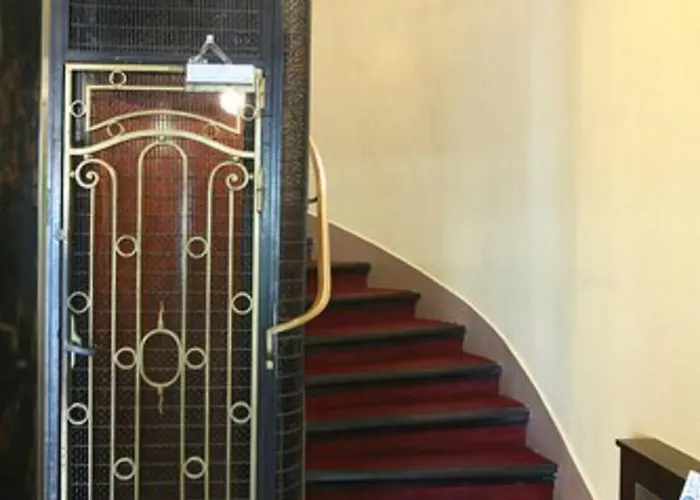 Grand De L'europe Hotel Paryż